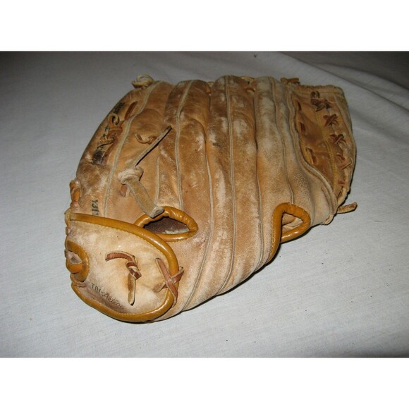 Louisville Slugger Pick Pocket Baseball Softball Glove Mitt LSG13 RHT 13" H & B - Picture 2 of 4